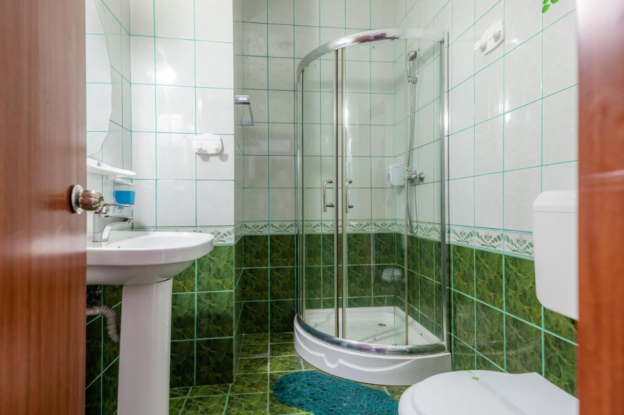 בוקרשט Hotel Sir Lujerului מראה חיצוני תמונה