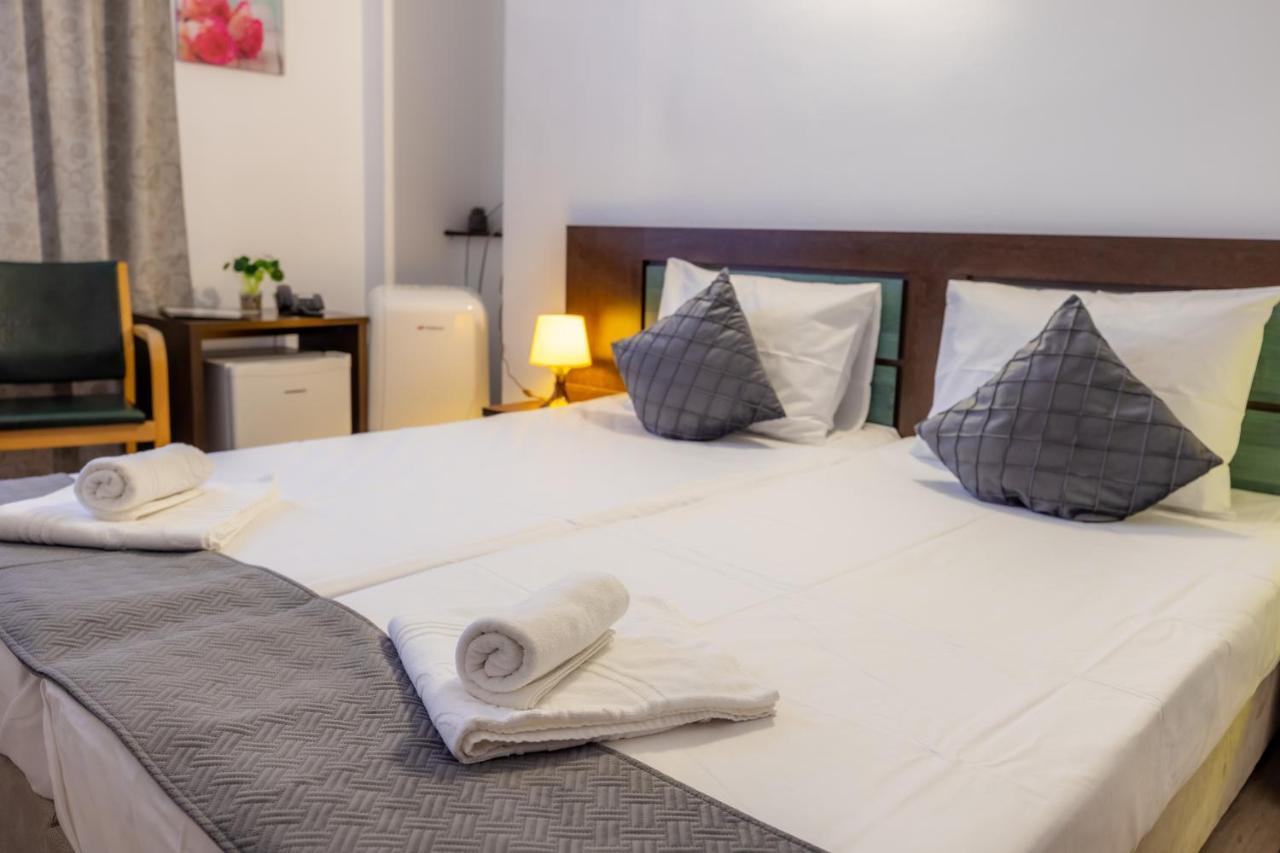 בוקרשט Hotel Sir Lujerului מראה חיצוני תמונה