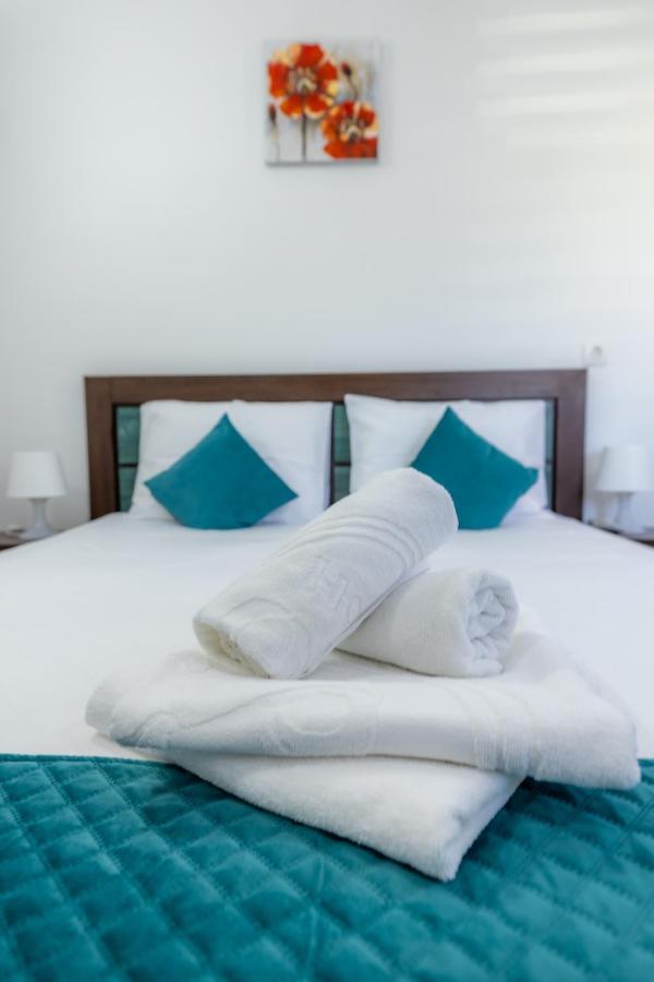בוקרשט Hotel Sir Lujerului מראה חיצוני תמונה