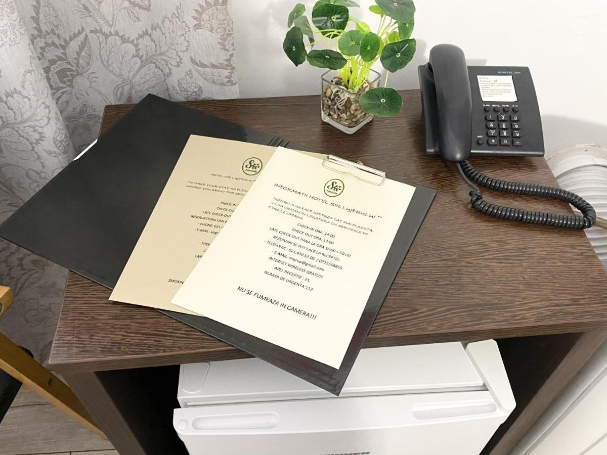 בוקרשט Hotel Sir Lujerului מראה חיצוני תמונה