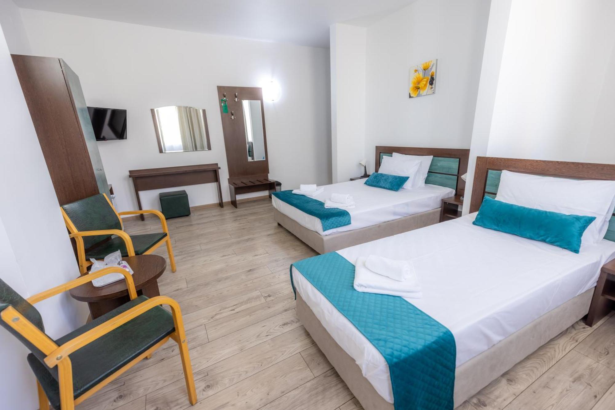 בוקרשט Hotel Sir Lujerului מראה חיצוני תמונה